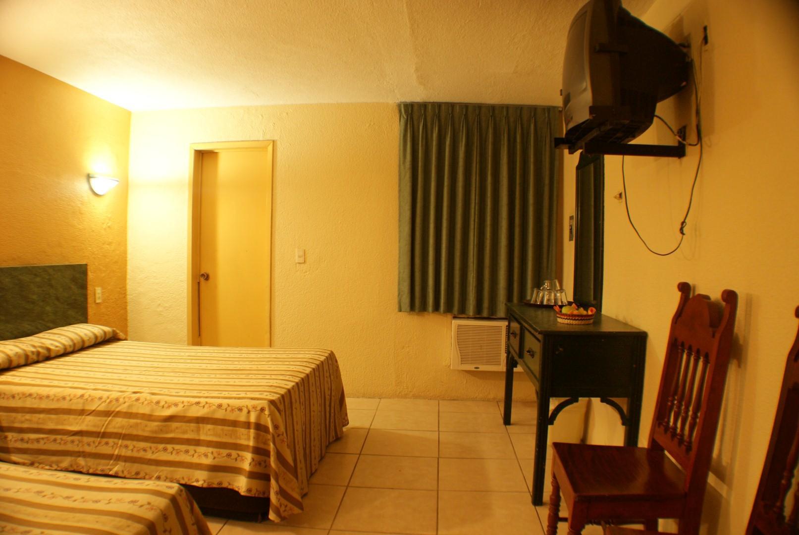 גואדלחארה Hotel Latino מראה חיצוני תמונה